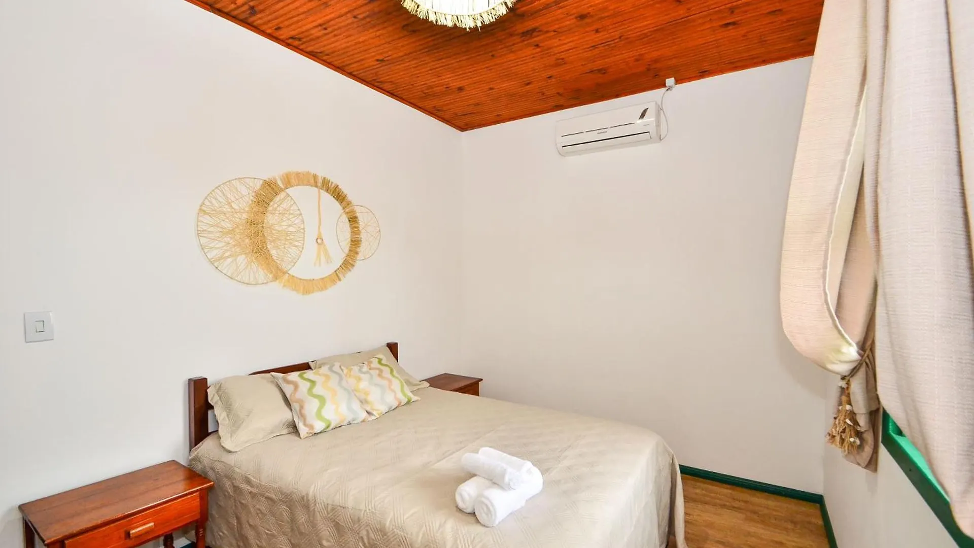 Recanto Manezinho: Frente Mar, Pontadascanas N1793 Florianópolis Villa